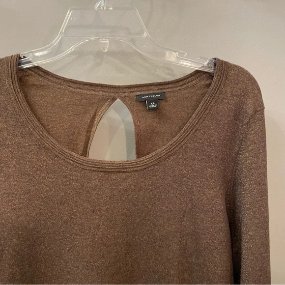 Ann Taylor Top Metallic Bronze Long Sleeve Back Cut Out Stretch Knit - Picture 2 of 5